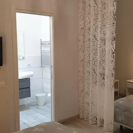 Dea Bed & Breakfast Naples